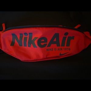 Nike Heritage Hip Pack
